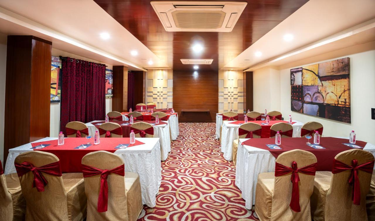 Spree Hotel Divisione di Jaipur Esterno foto