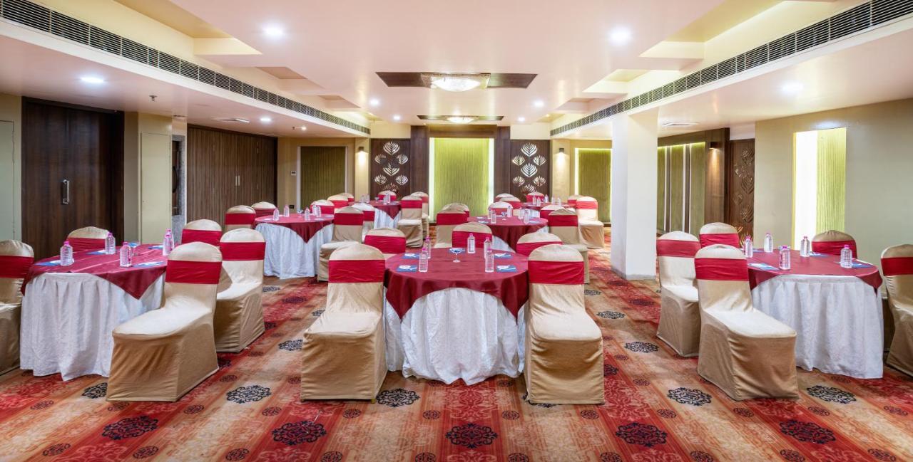 Spree Hotel Divisione di Jaipur Esterno foto