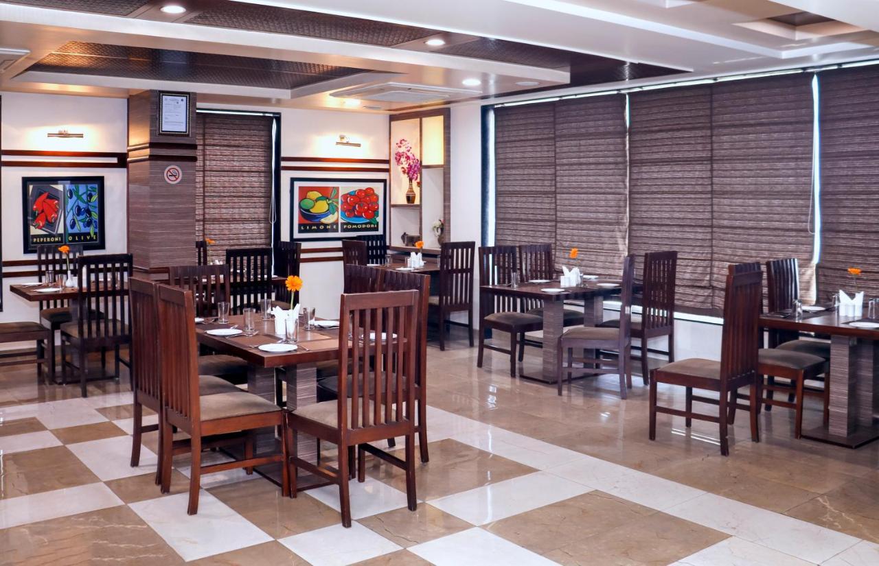 Spree Hotel Divisione di Jaipur Esterno foto